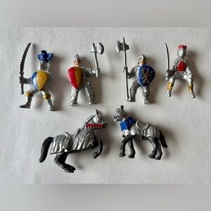 Safari Ltd set of 6 Medieval Knight Horse Fantasy Figures